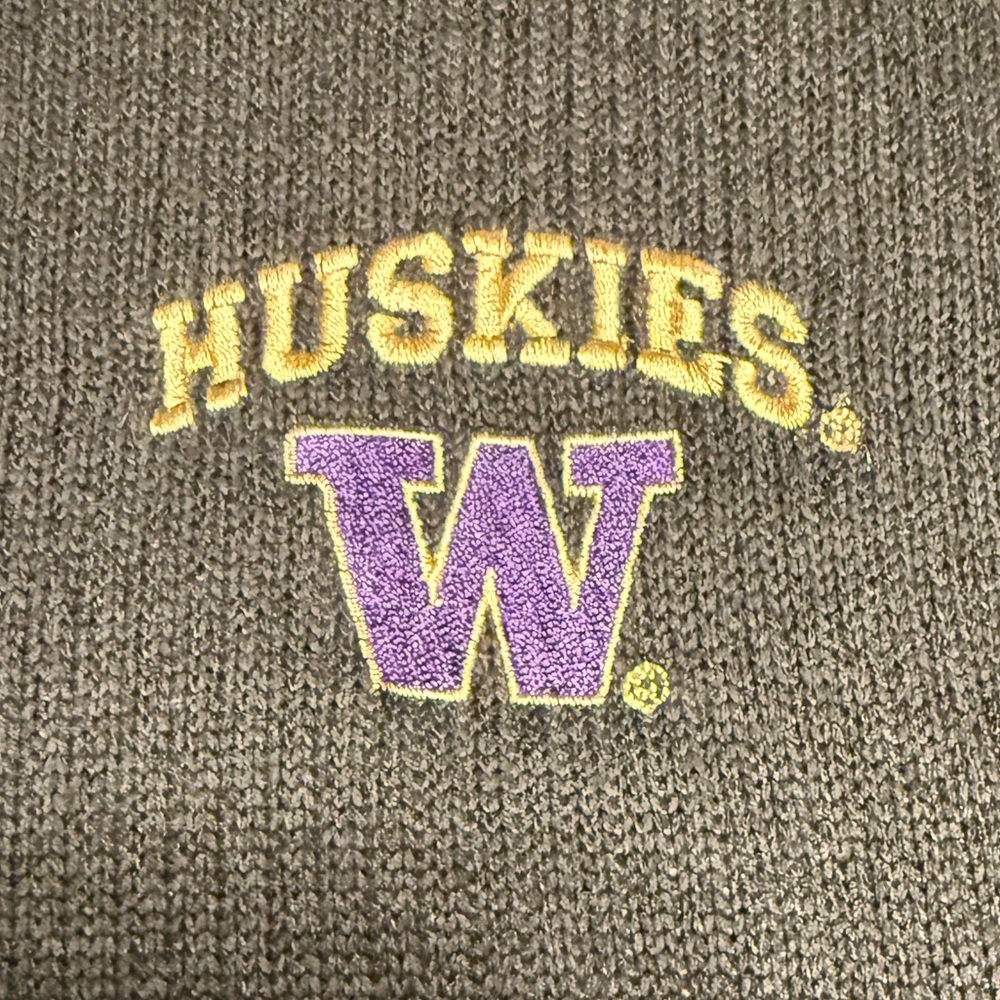 Champion Huskies Gray 1/2 Zip size Large